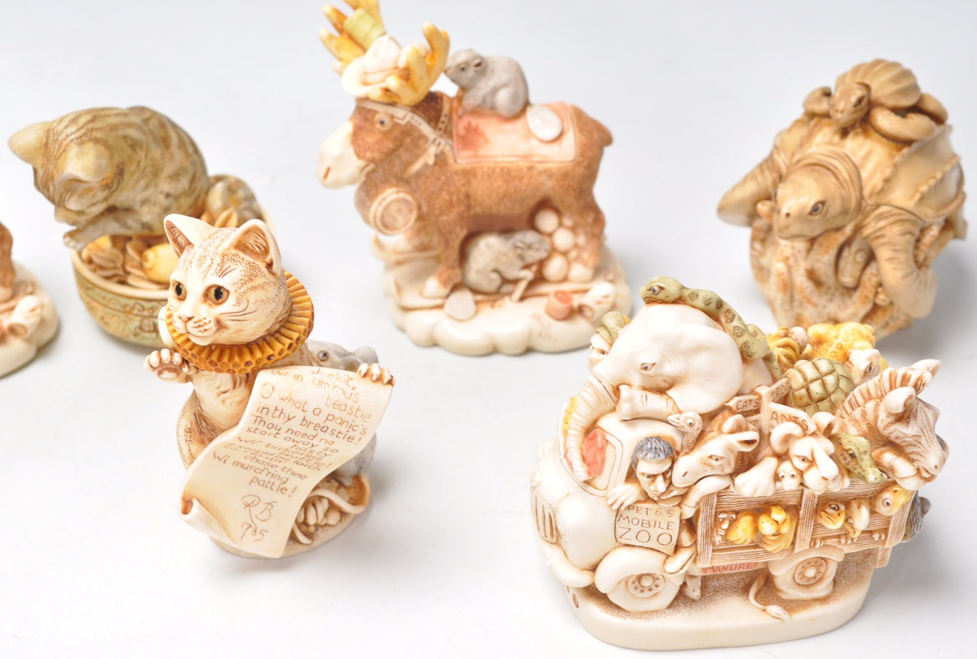 A collection of fifteen resin Harmony Kingdom novelty figurines to include Holy Sit, King Of The - Bild 3 aus 12