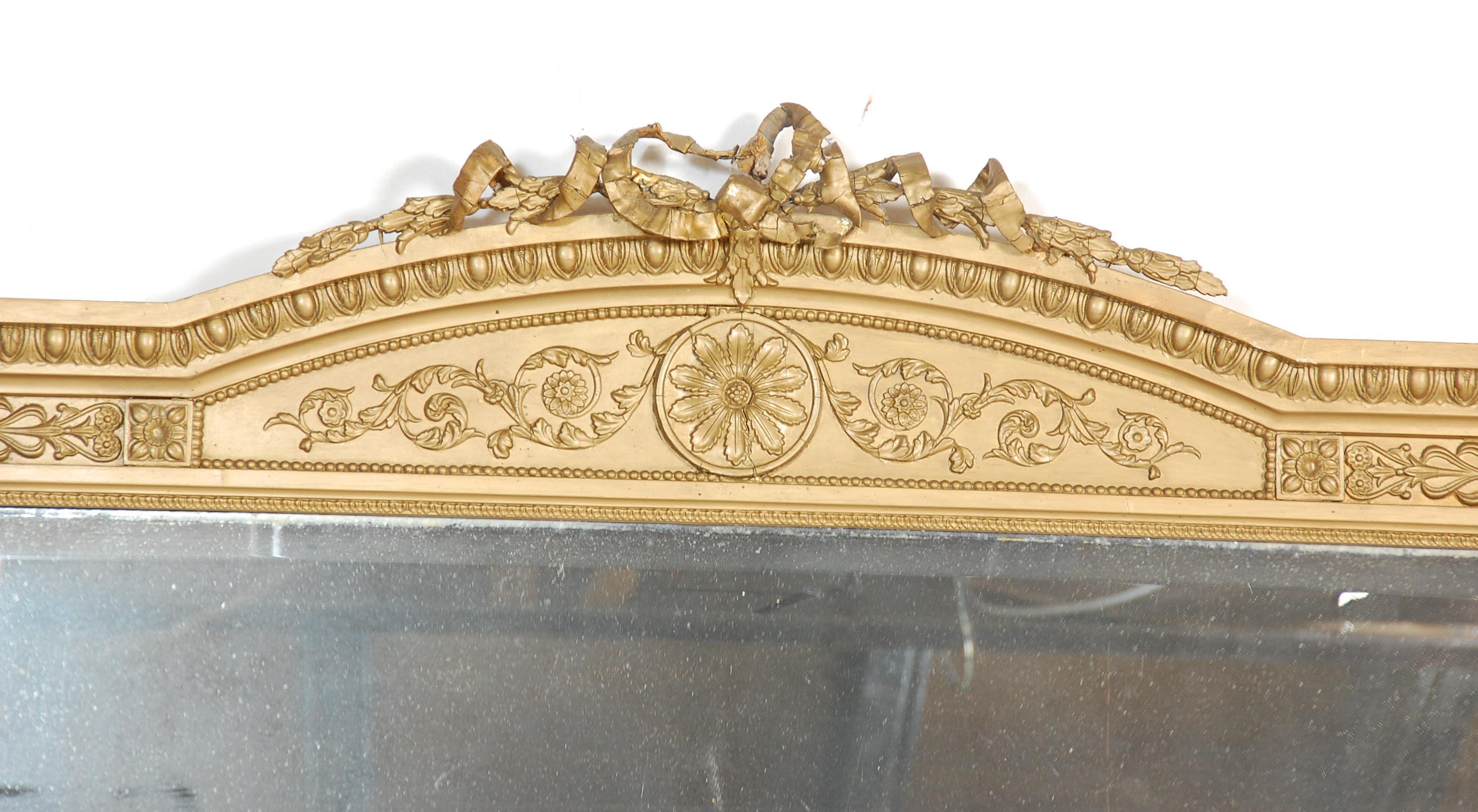 An antique early 19th Century regency wall mirror having a gilt frame with moulded gilt decoration - Image 6 of 6