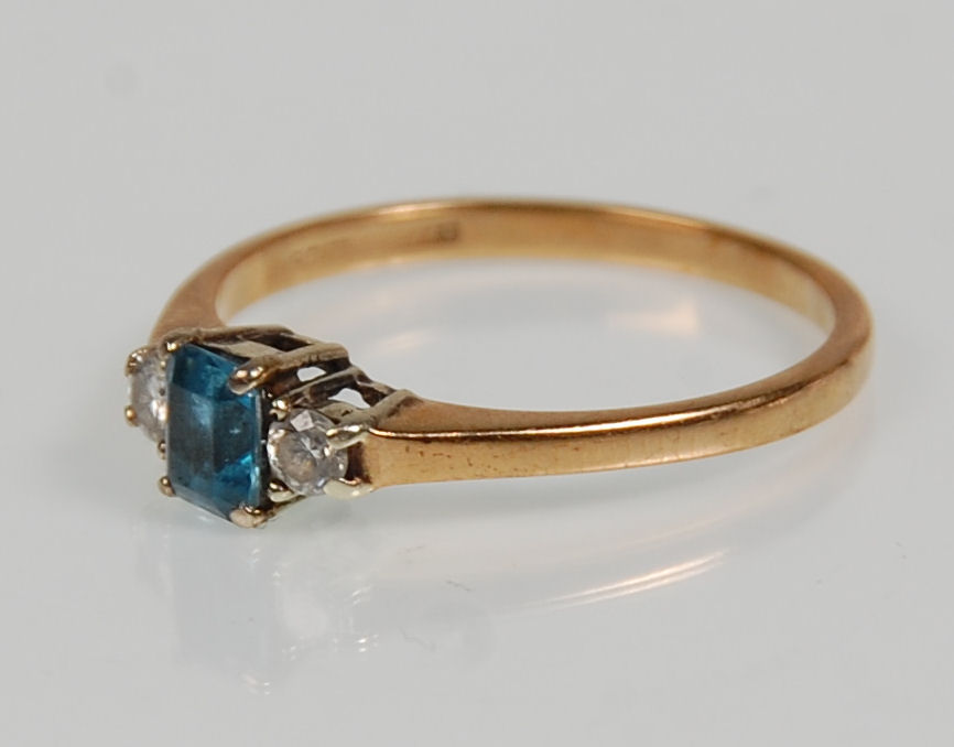 Two 9ct yellow ladies dress rings. One set with a large square faceted cut blue stone surround by - Image 11 of 12