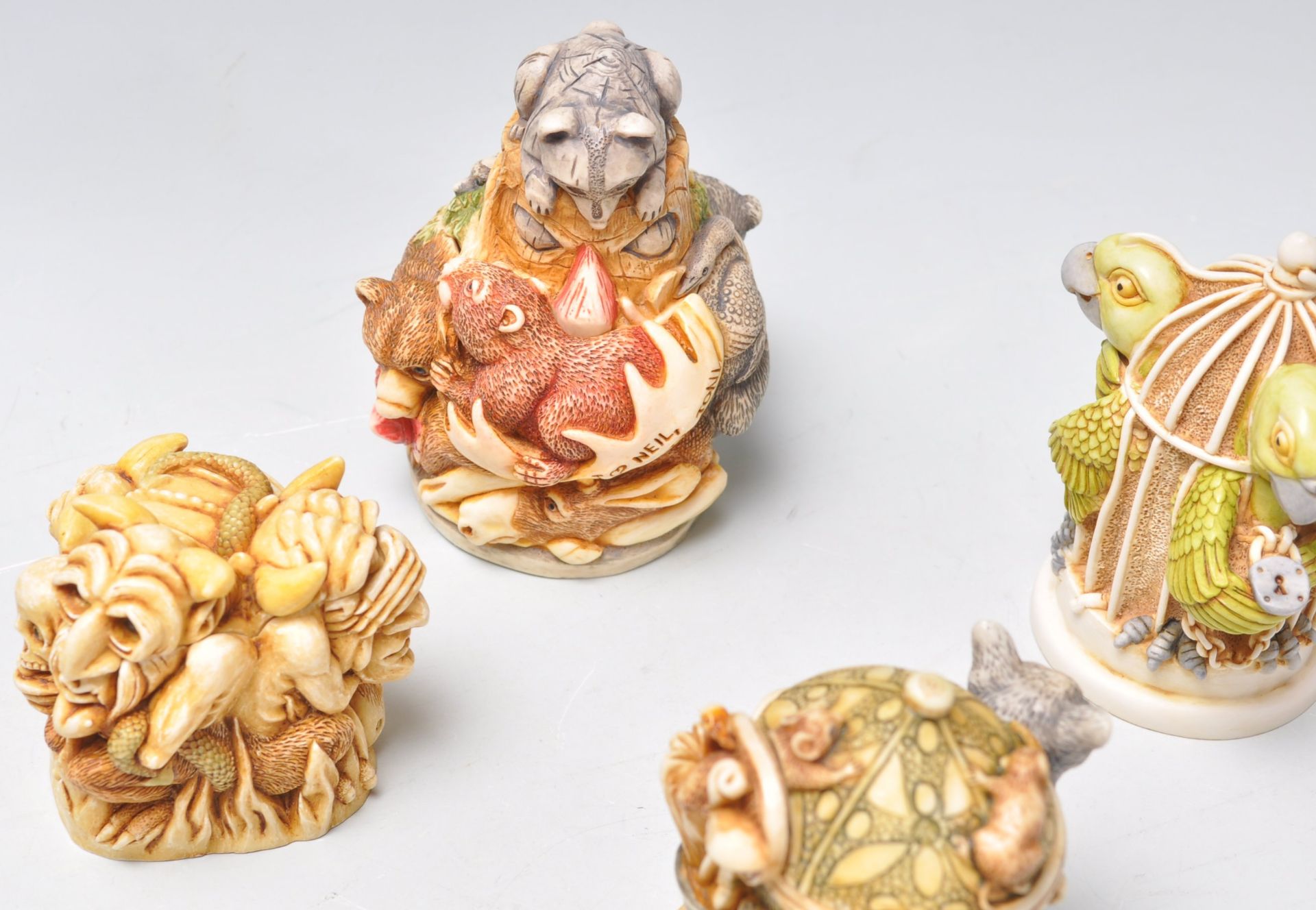 A group of eleven Harmony Kingdom resin animal novelty figurines / trinket pots to include Night - Bild 6 aus 12