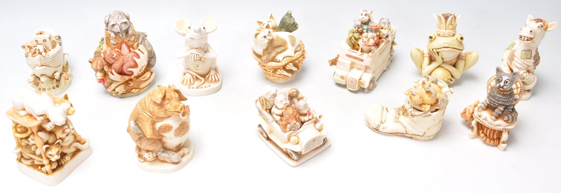 A group of ten Harmony Kingdom resin box figurines to include, 'Crown Jewel', 'True North', The - Bild 4 aus 12