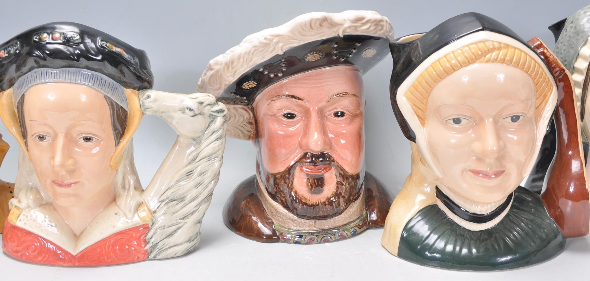 Henry VIII and his Six Wives - A group of seven Royal Doulton ceramic Character / Toby jugs to - Bild 3 aus 8