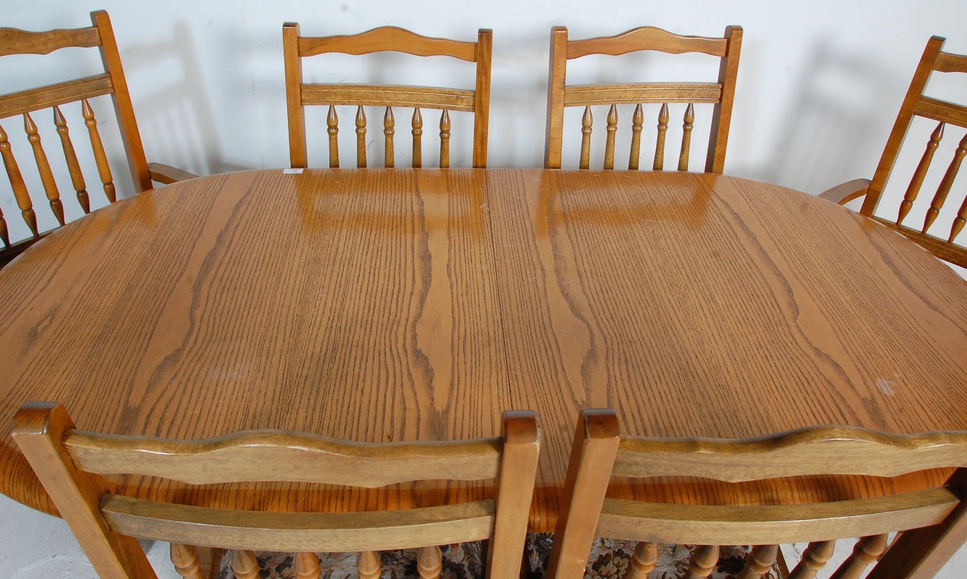 A 20th Century vintage retro Ercol style large extending country kitchen dining table together - Bild 2 aus 4