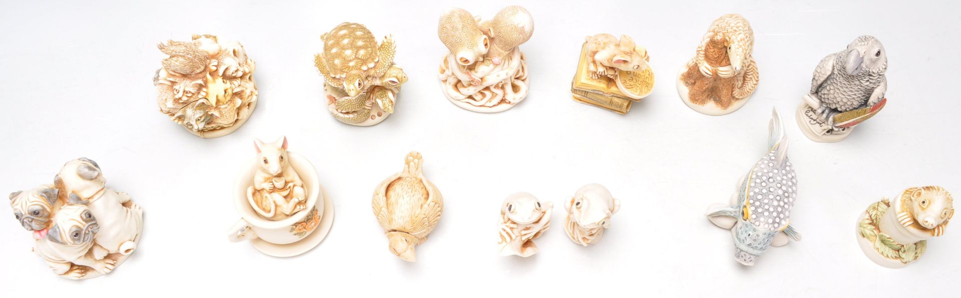 A group of thirteen Harmony Kingdom resin animal novelty figurines / trinket pots to include Balzac, - Bild 5 aus 11