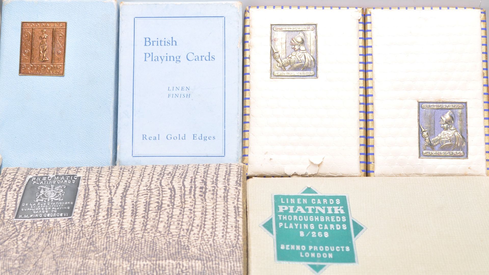 A collection of vintage playing cards to include a selection of boxed sets including Waddington, - Bild 3 aus 17