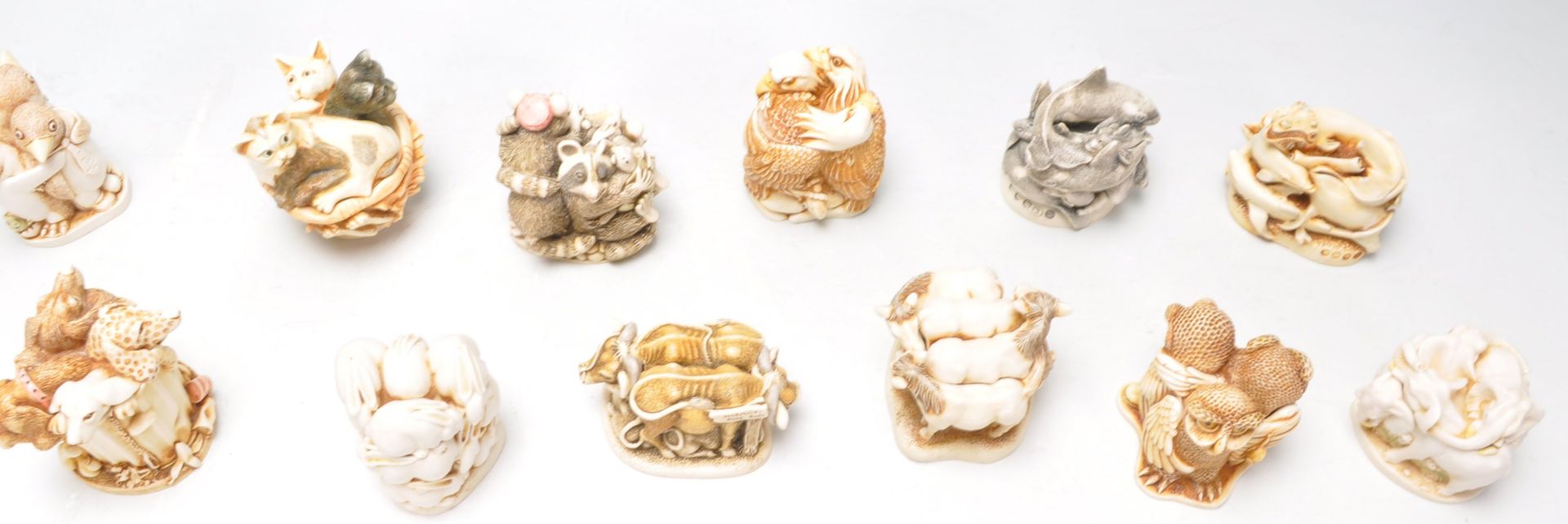 A group of twelve Harmony Kingdom resin animal novelty figurines/ trinket pots to include 'At The - Bild 5 aus 15