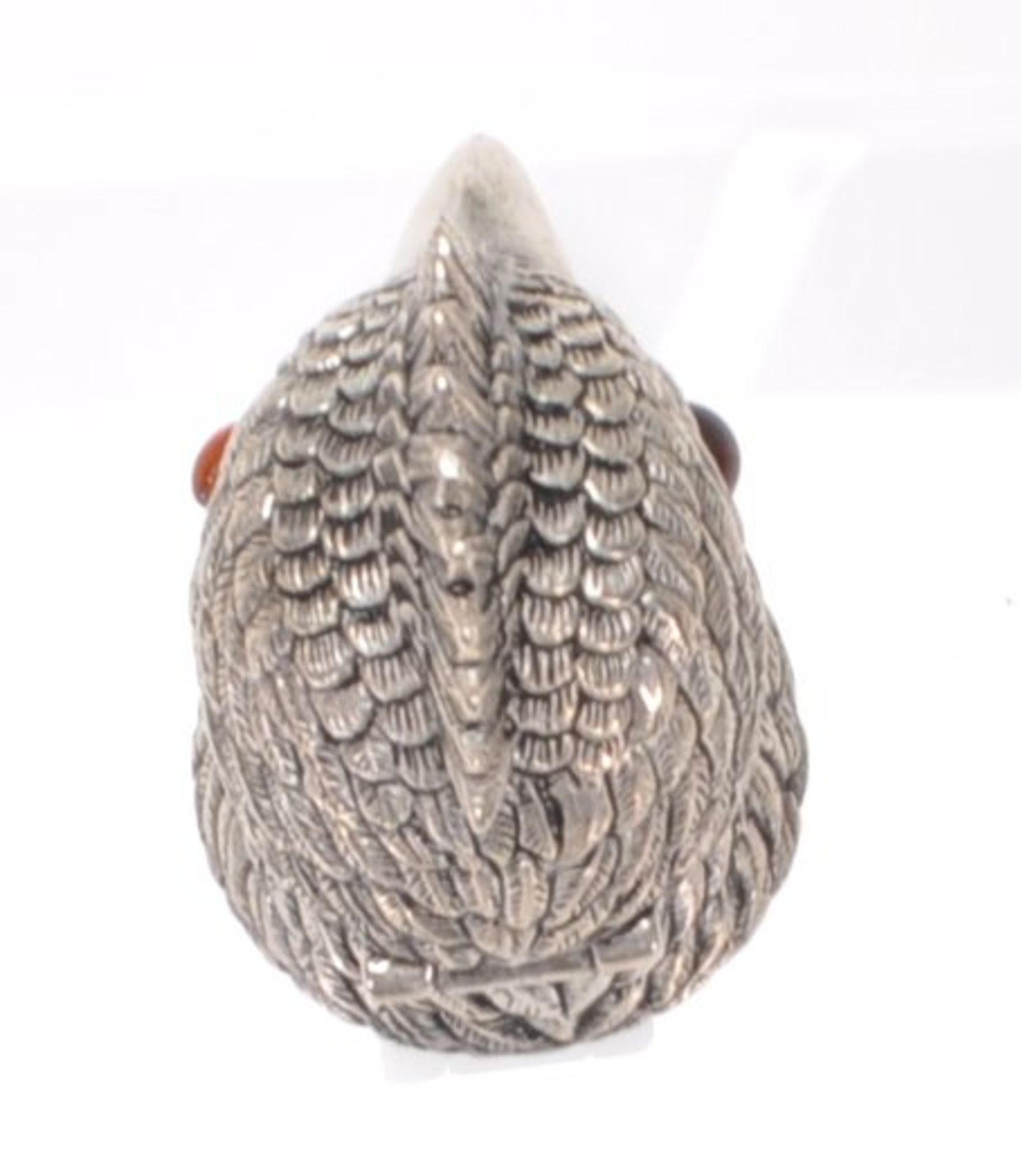 An unusual silver white metal inkwell in the form of a bird having detailed feather decoration being - Bild 5 aus 6