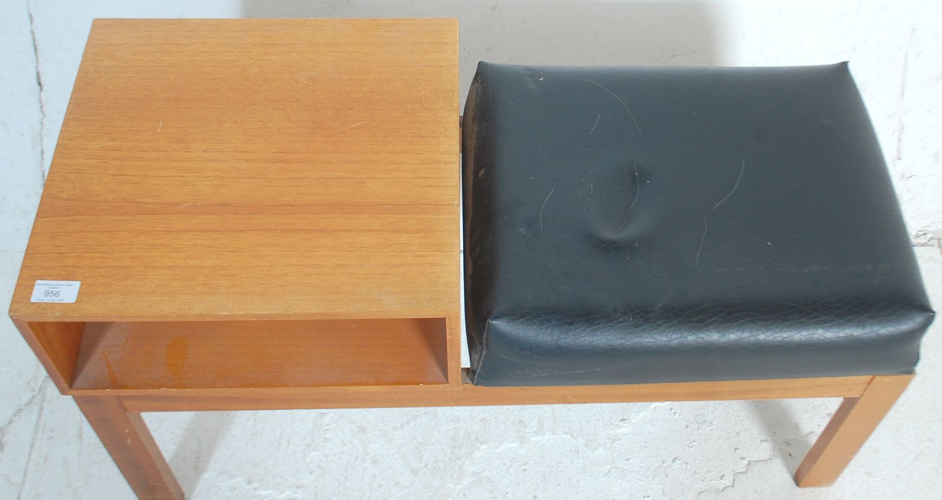A vintage retro mid 20th Century telephone table having a black leather upholstered seat with an - Bild 3 aus 4
