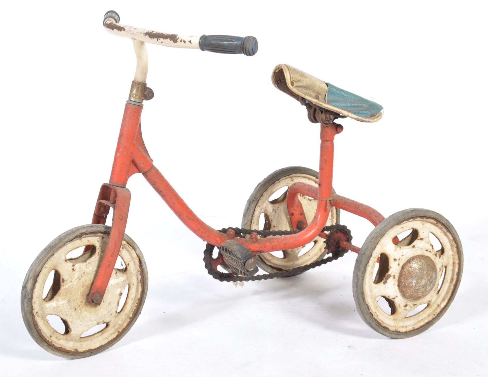 MID 20TH CENTURY CHILDRENS TRICYCLE / BIKE