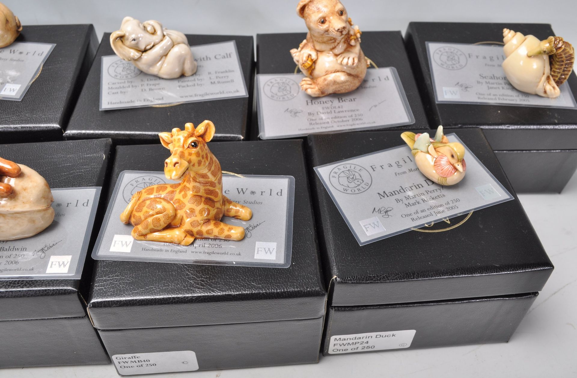 Harmony Kingdom - A collection of sixteen Fragile World resin animals figurines to include Octopus - Bild 5 aus 13