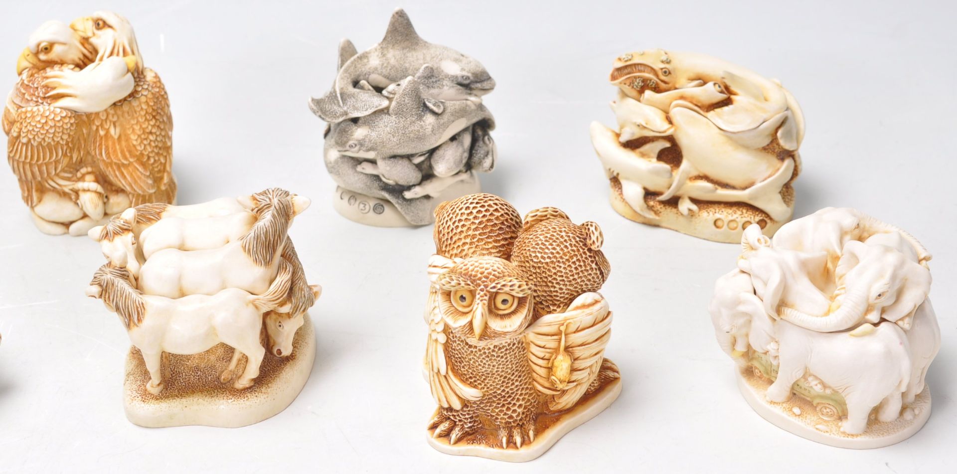 A group of twelve Harmony Kingdom resin animal novelty figurines/ trinket pots to include 'At The - Bild 2 aus 15