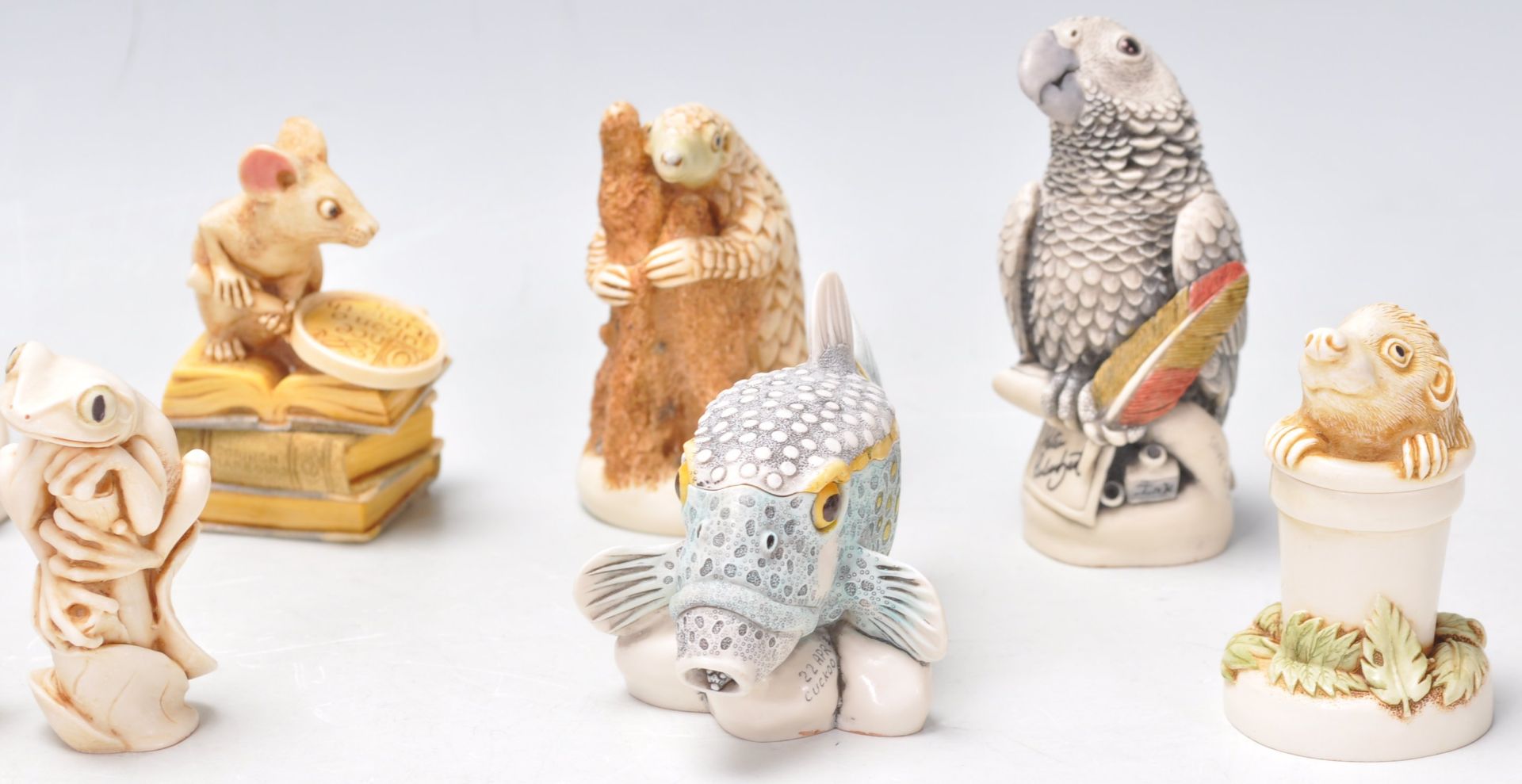 A group of thirteen Harmony Kingdom resin animal novelty figurines / trinket pots to include Balzac, - Bild 4 aus 11