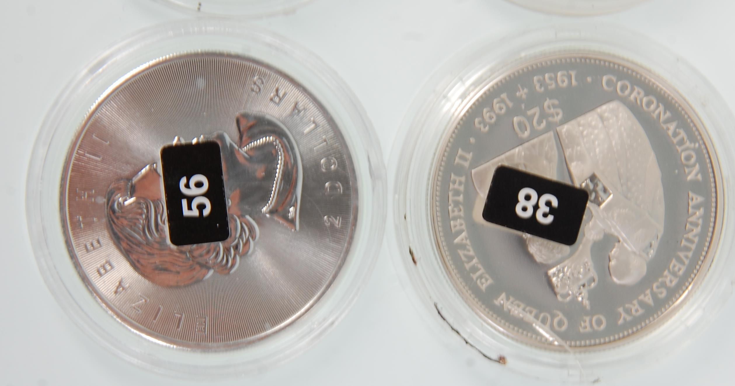 A mixed group of six fine silver coins to include a 1993 Tuvalu $20 Anniversary coin, 1Oz 2015 - Image 2 of 5