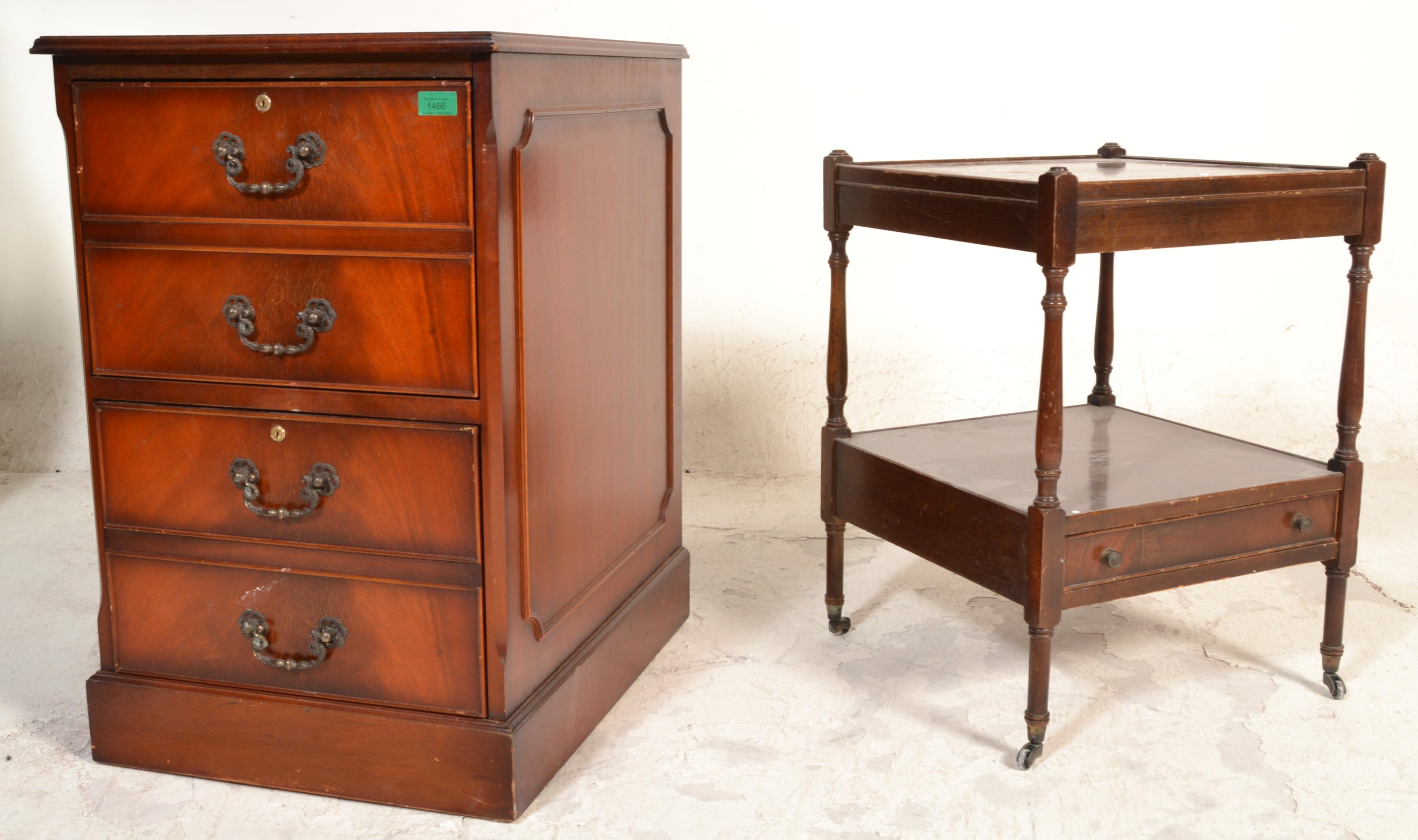 An antique style mahogany and leather office filin - Image 3 of 13