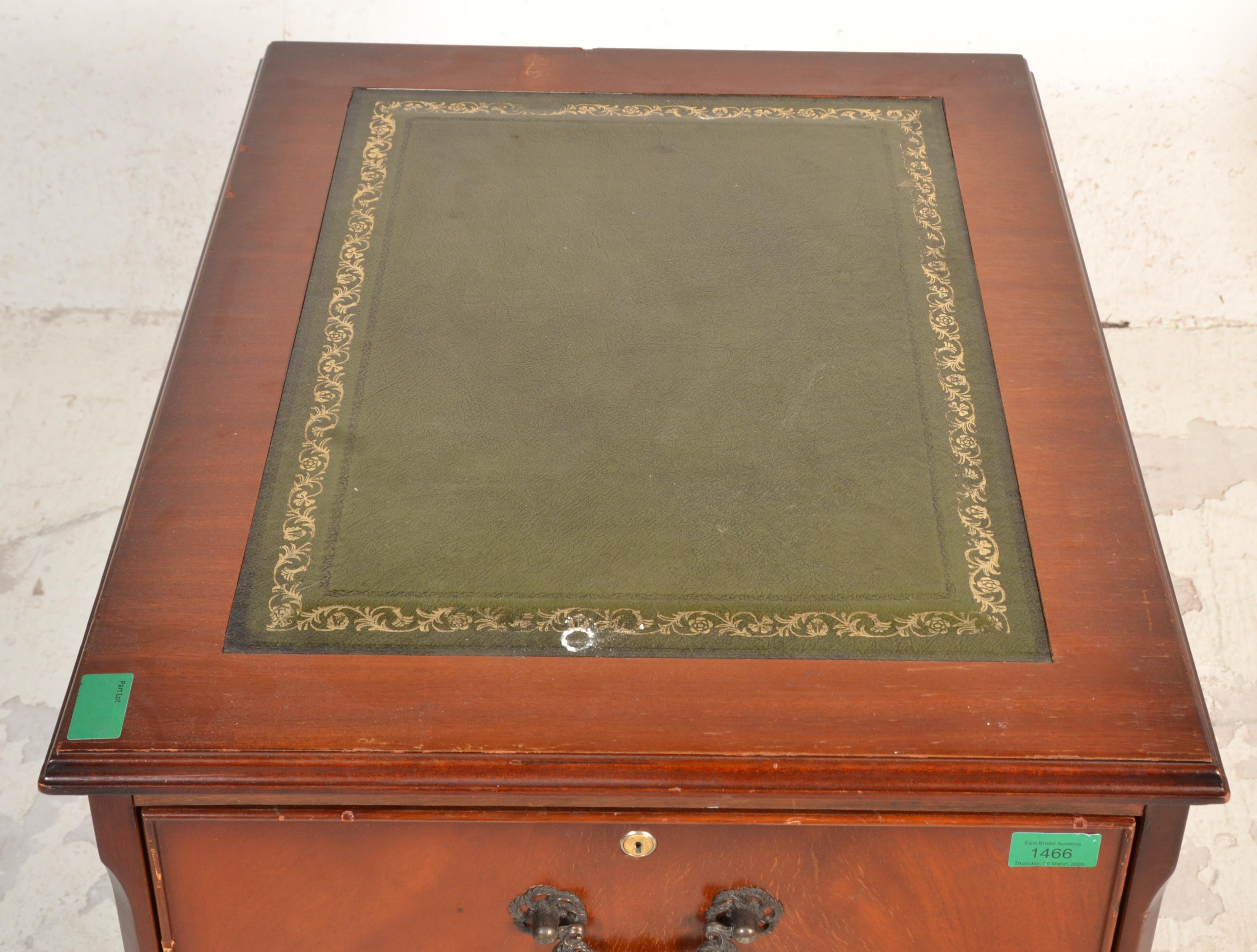 An antique style mahogany and leather office filin - Image 5 of 13
