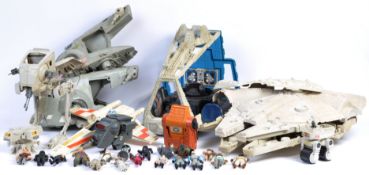 COLLECTION OF VINTAGE KENNER STAR WARS FIGURES & PLAYSETS