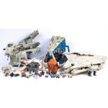 COLLECTION OF VINTAGE KENNER STAR WARS FIGURES & PLAYSETS