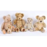 COLLECTION OF ANTIQUE TEDDY BEARS - ALPHA FARNELL, PEDIGREE ETC