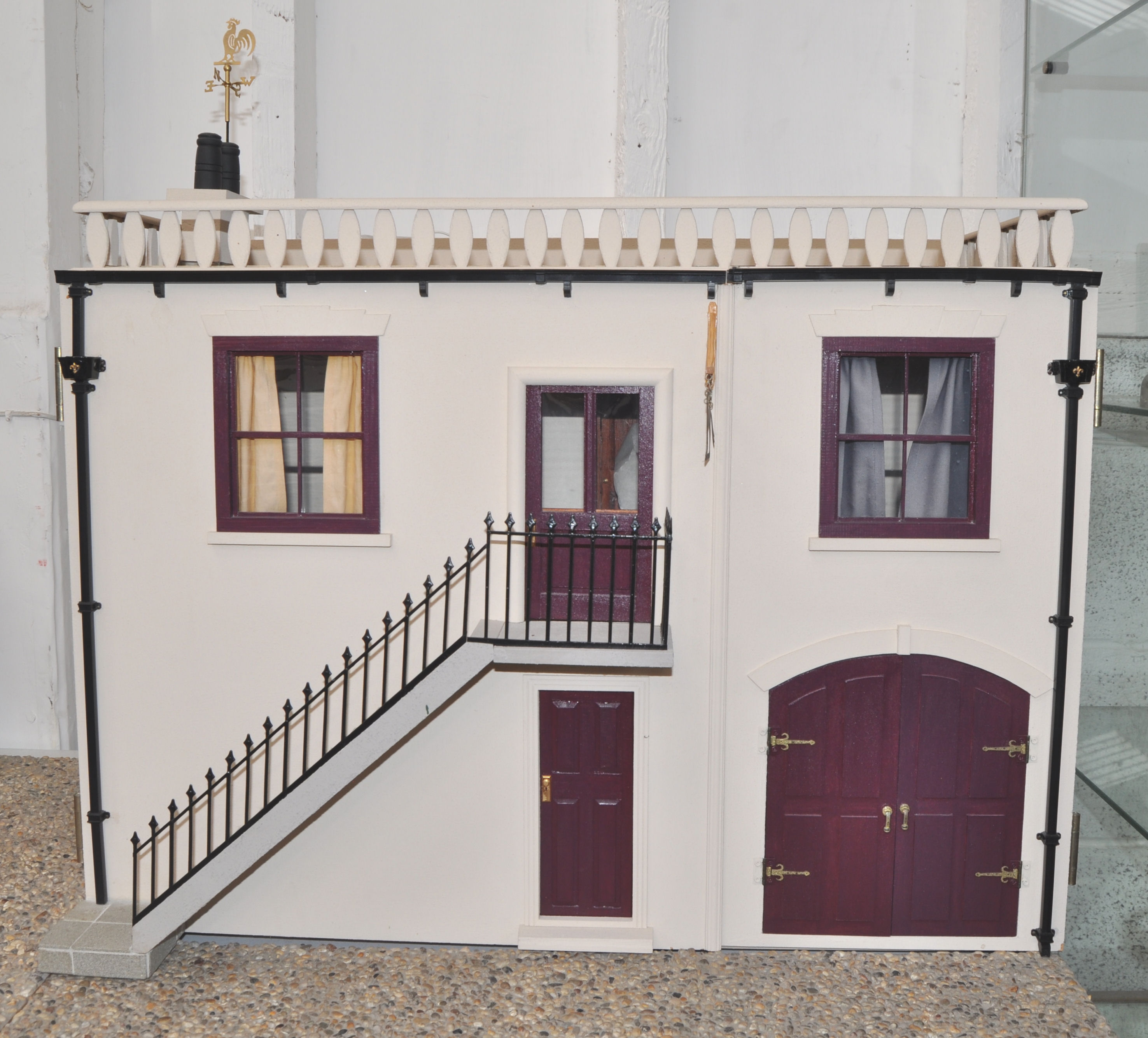 PRIVATE COLLECTION OF DOLL'S HOUSES - VICTORIAN MANOR & STABLE - Image 2 of 26