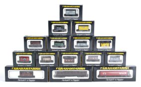 COLLECTION OF N GAUGE GRAHAM FARISH ROLLING STOCK