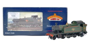 A Bachmann Branch-Line 00 gauge model railway train set locomotive 32-135Z 4575 Tank 5553 BR Lined