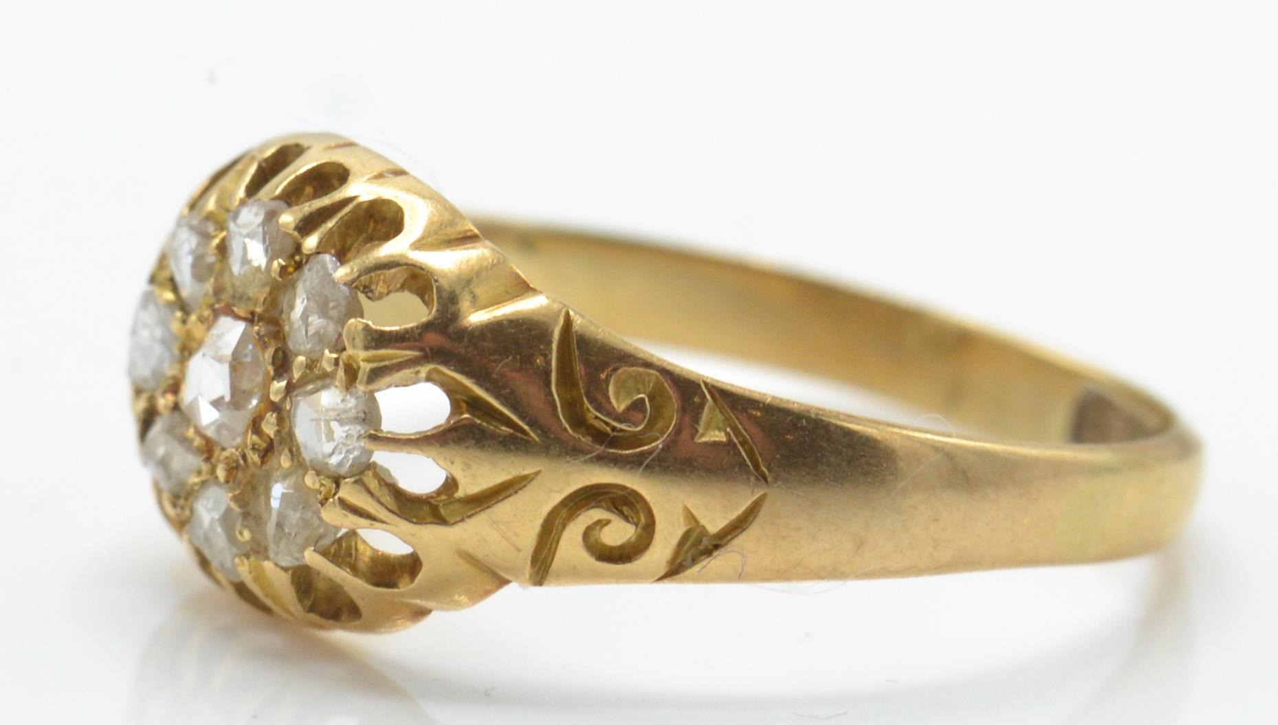 An Antique 18ct Gold & Diamond Cluster Ring - Image 3 of 4