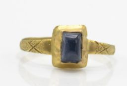 A restored medieval gold ring, circa 1200 - 1500 h