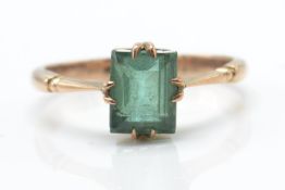 A 9ct Gold & Tourmaline Ring