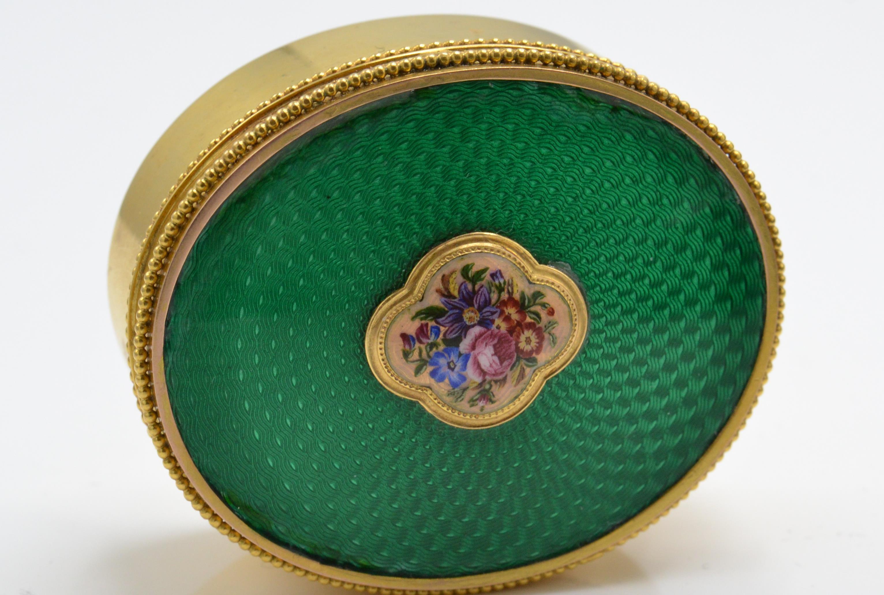 A French 18ct gold and guilloche enamel dressing table vanity pot - Image 2 of 5