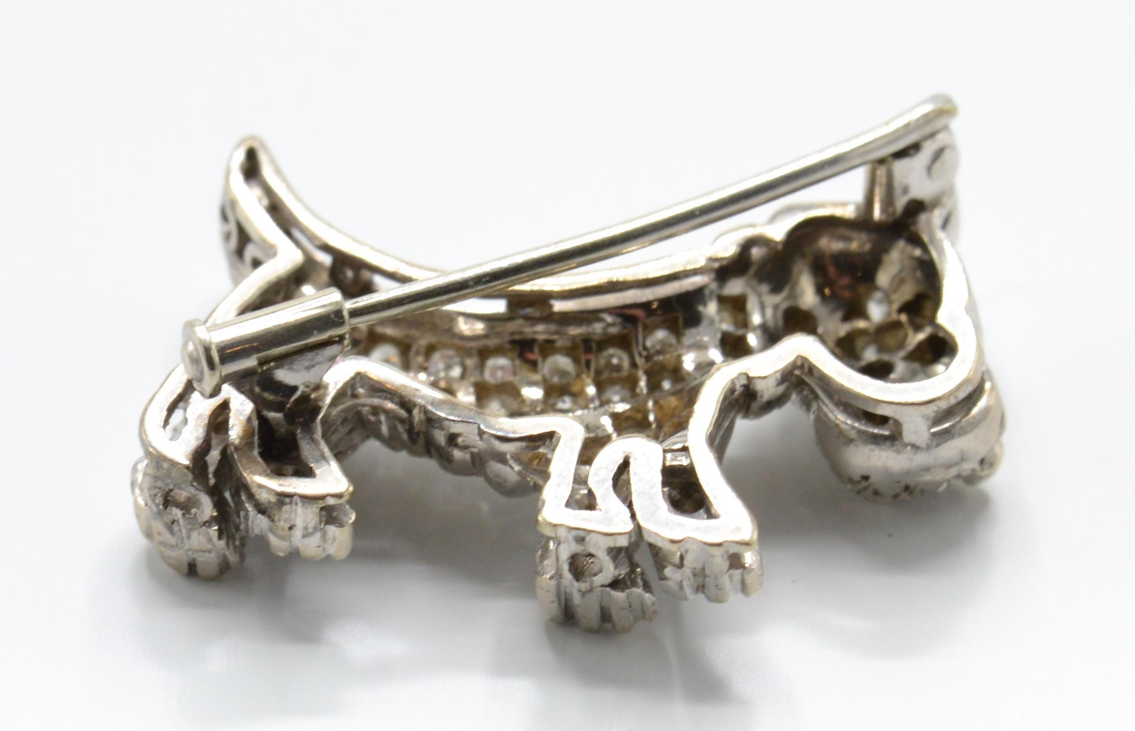 18ct white gold diamond & ruby figural brooch pin. The brooch in the form of a Highland Terrier - Image 3 of 3