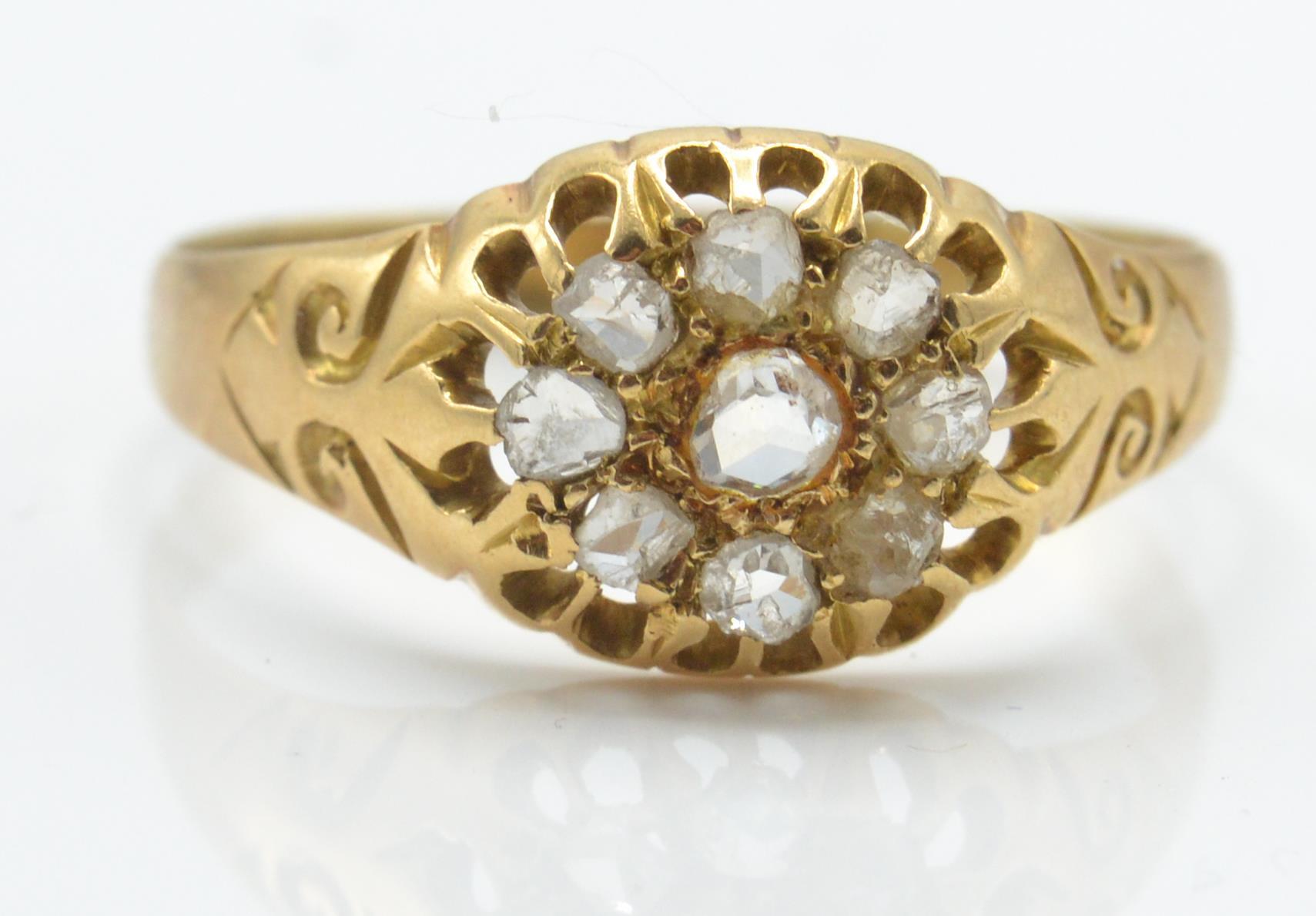 An Antique 18ct Gold & Diamond Cluster Ring