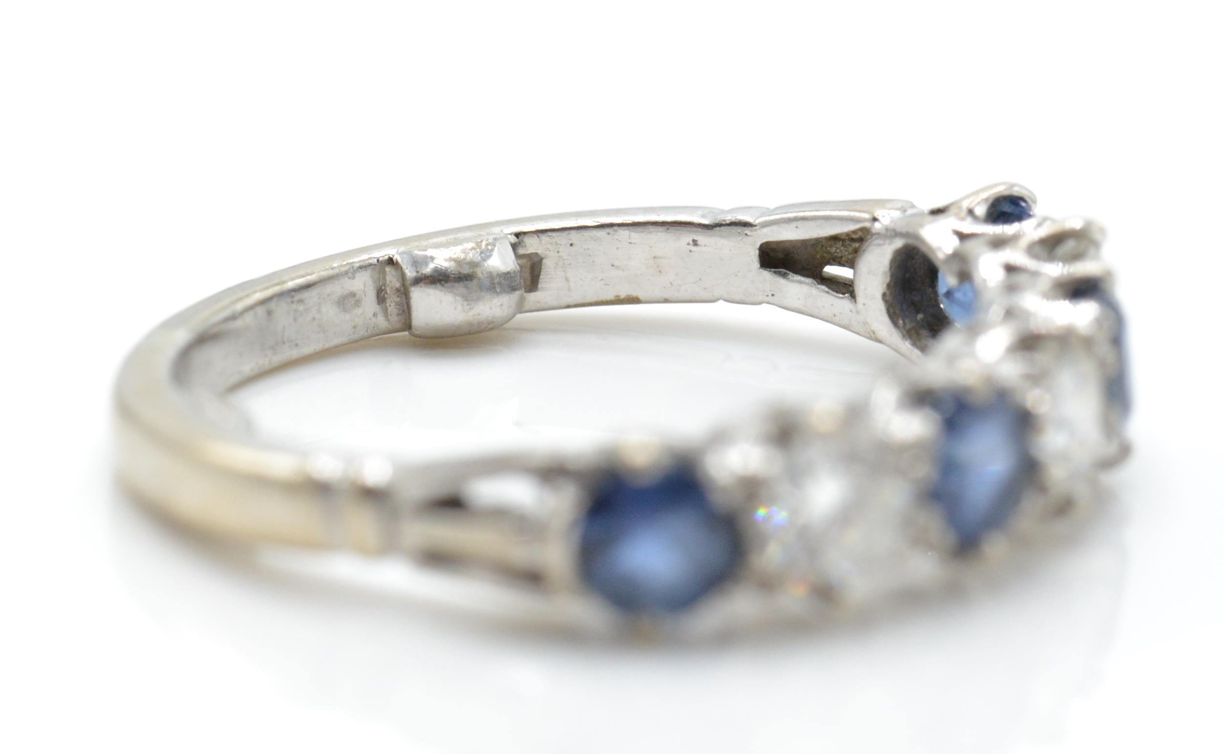 18CT WHITE GOLD SAPPHIRE AND DIAMOND RING - Image 4 of 6