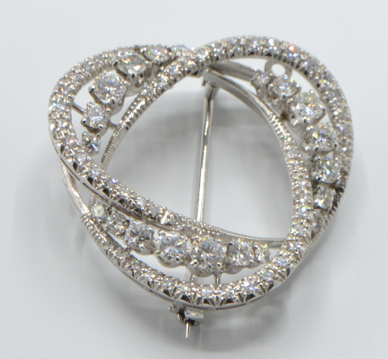 An 18ct white gold and diamond brooch pin. The brooch being set with elliptical arches - Image 2 of 3