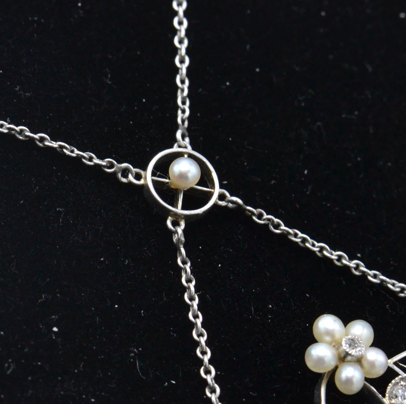 A white gold Art Nouveau pearl and diamond pendant necklace - Image 3 of 5