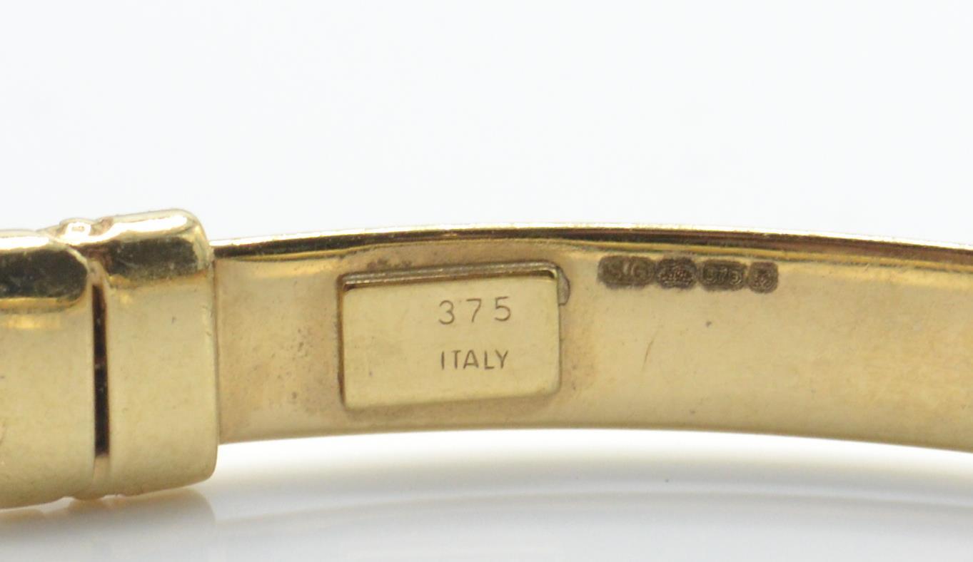 A Hallmarked 9ct White & Yellow Gold Bangle - Image 4 of 5