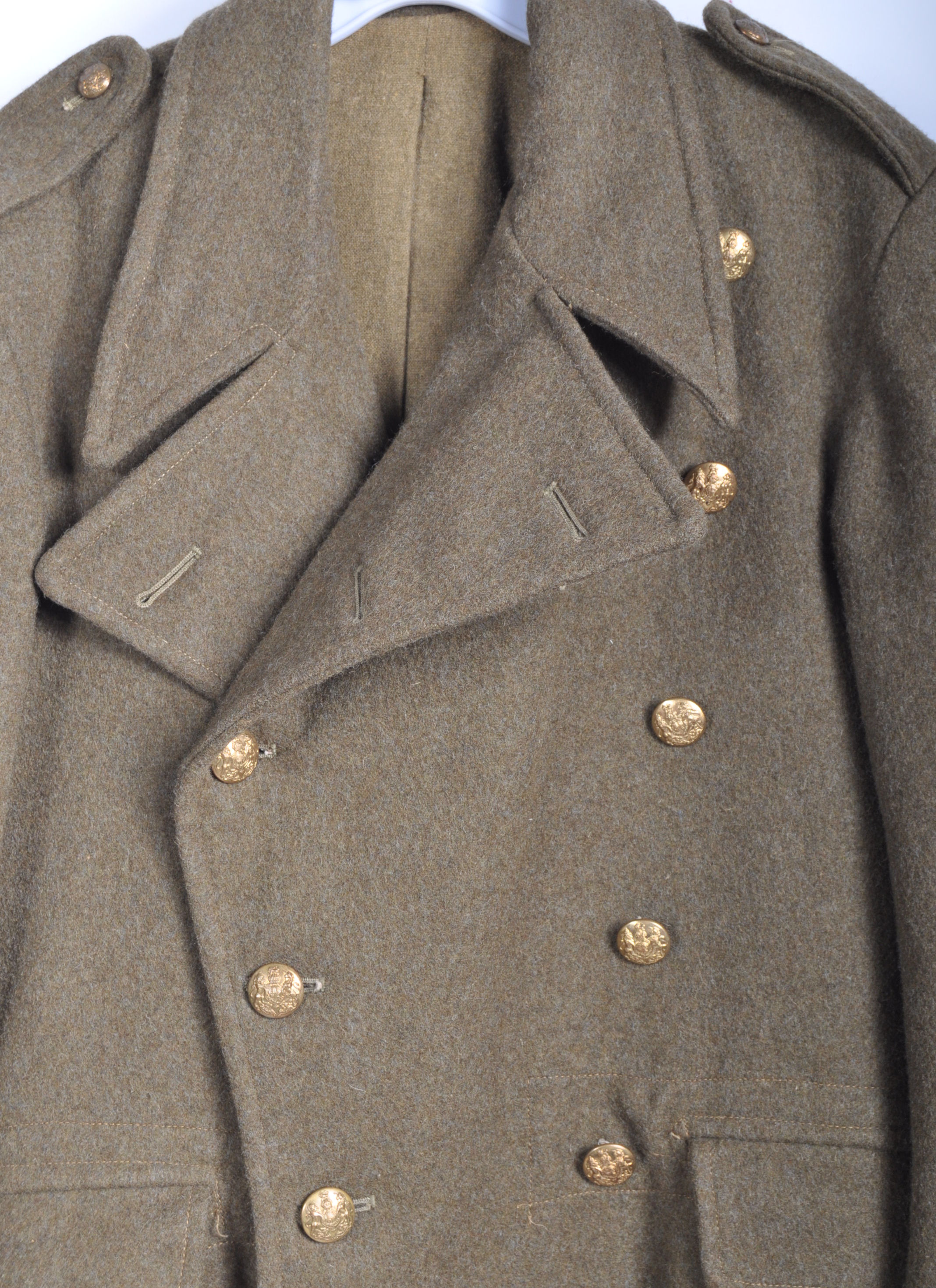 UNIFORMS & FANCY DRESS - A BRITISH ARMY GREATCOAT - Image 2 of 5