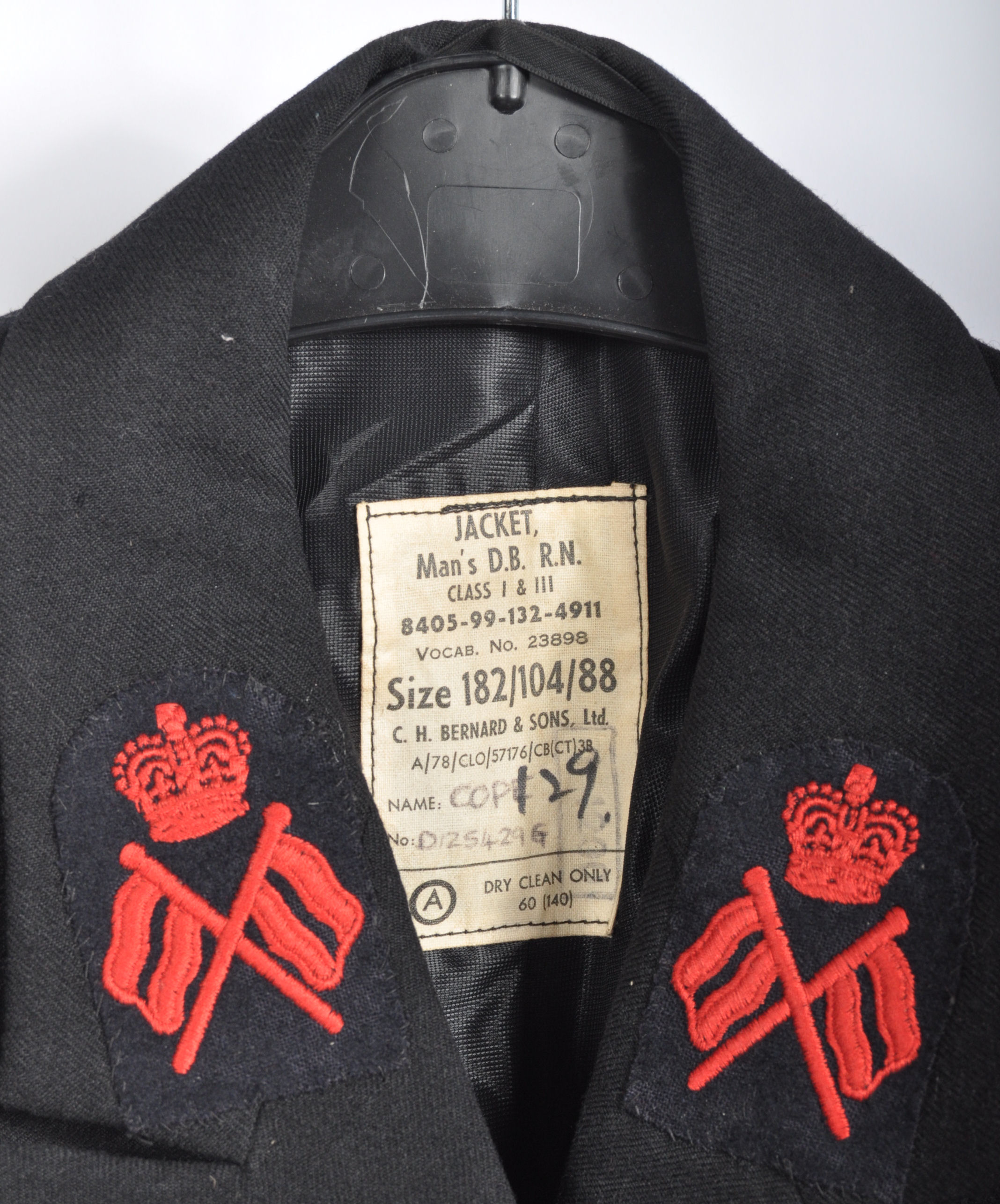 UNIFORMS & FANCY DRESS - A COLLECTION OF THREE BRITISH ROYAL NAVY UNIFORM JACKETS. - Image 3 of 5