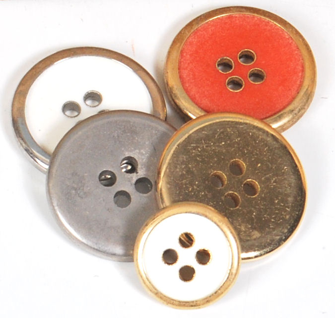 FROM A LARGE PRIVATE COLLECTION OF BUTTONS - Image 10 of 11