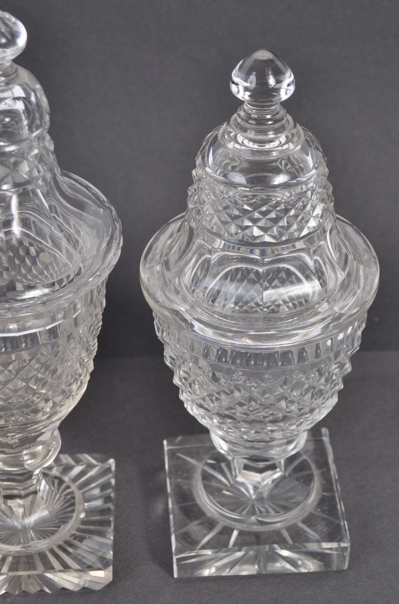 SET OF THREE EARLY 19TH CENTURY ANTIQUE GLASS LIDDED URNS - Image 4 of 4