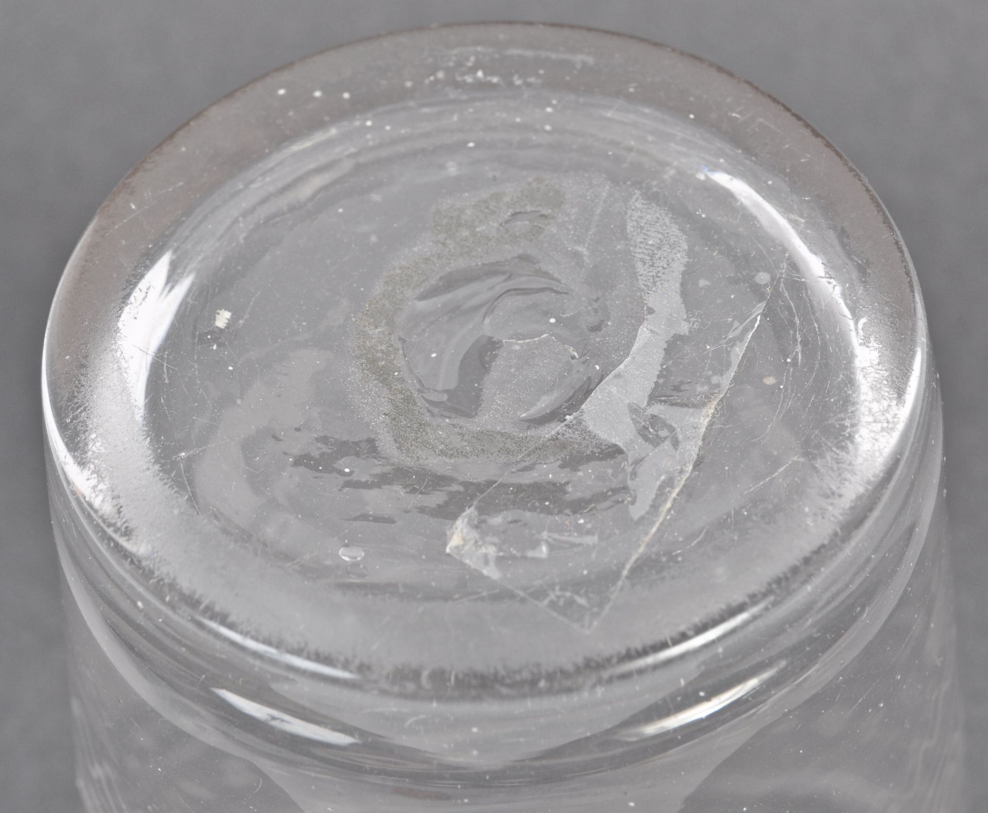 19TH CENTURY GLASS TUMBLER WITH SAILING BOAT DECORATION - Bild 5 aus 5