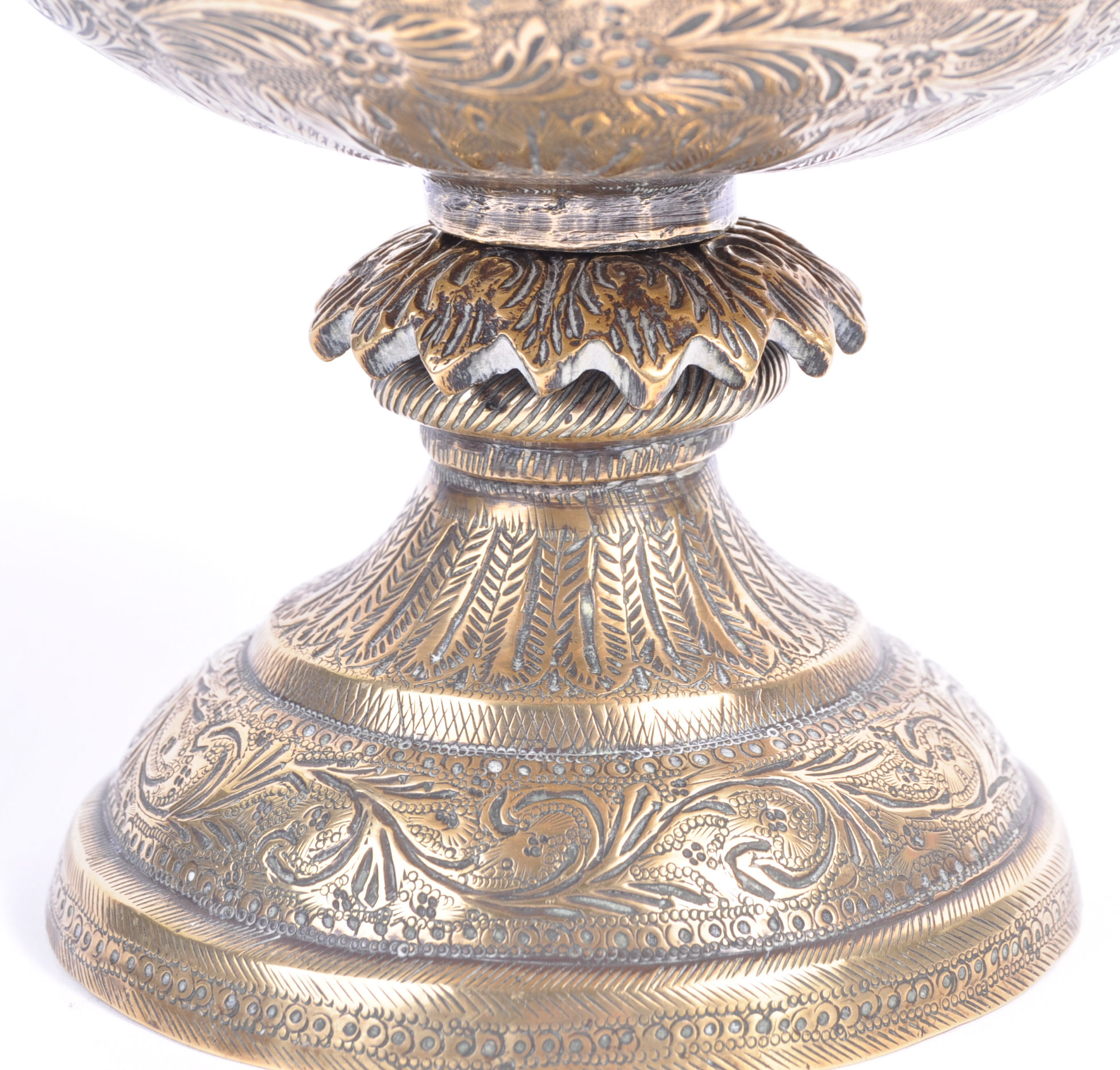 19TH CENTURY INDIAN BRASS ENGRAVED DEITY GOBLET - Image 3 of 5