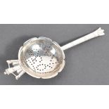 HALLMARKED SILVER ASPREY OF LONDON 1935 TEA STRAINER