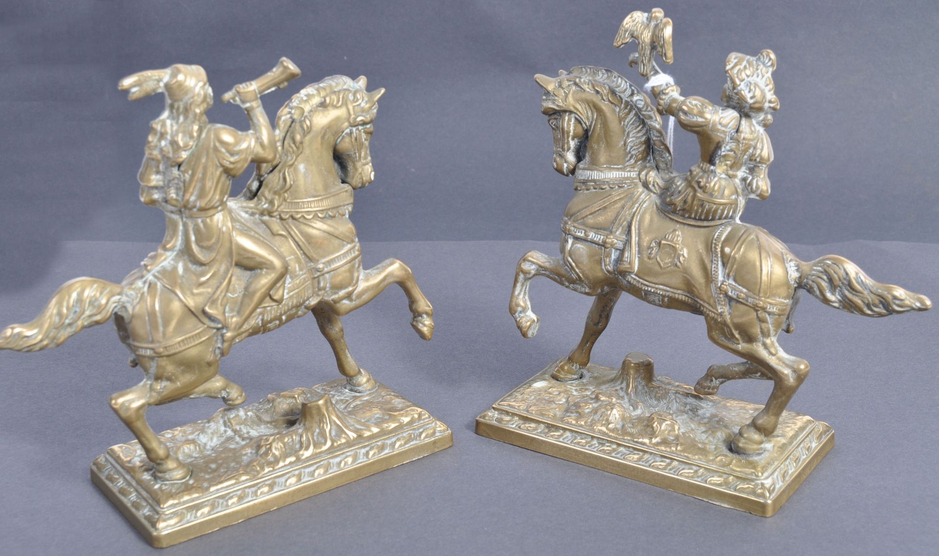 PAIR OF 19TH CENTURY ANTIQUE BRASS HORSE FIGURES - Bild 4 aus 5