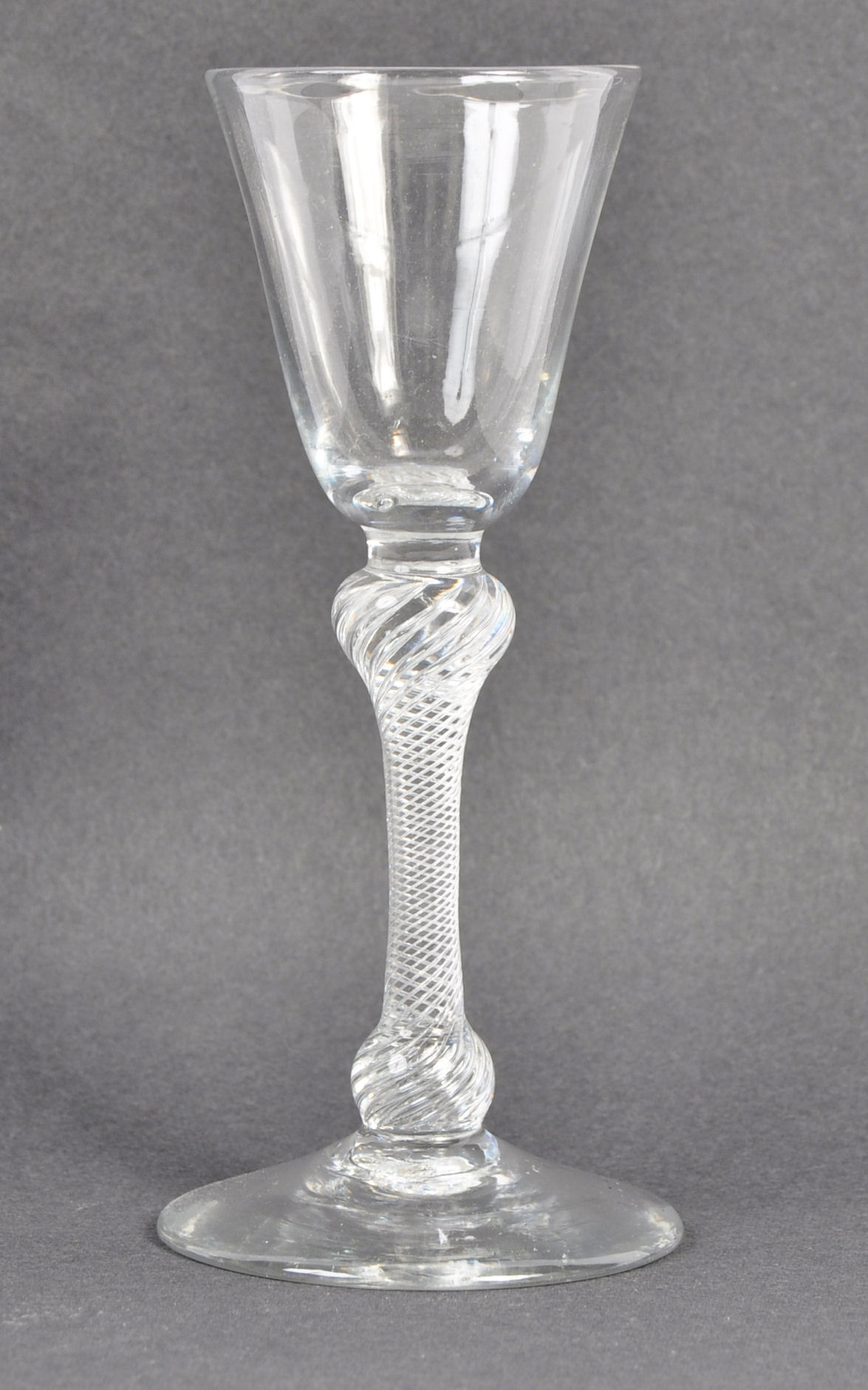 STUNNING MID 18TH CENTURY GEORGIAN AIR TWIST STEM WINE GLASS