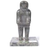 EARLY 20TH CENTURY ESKIMO CARVED SOAPSTONE FIGURINE