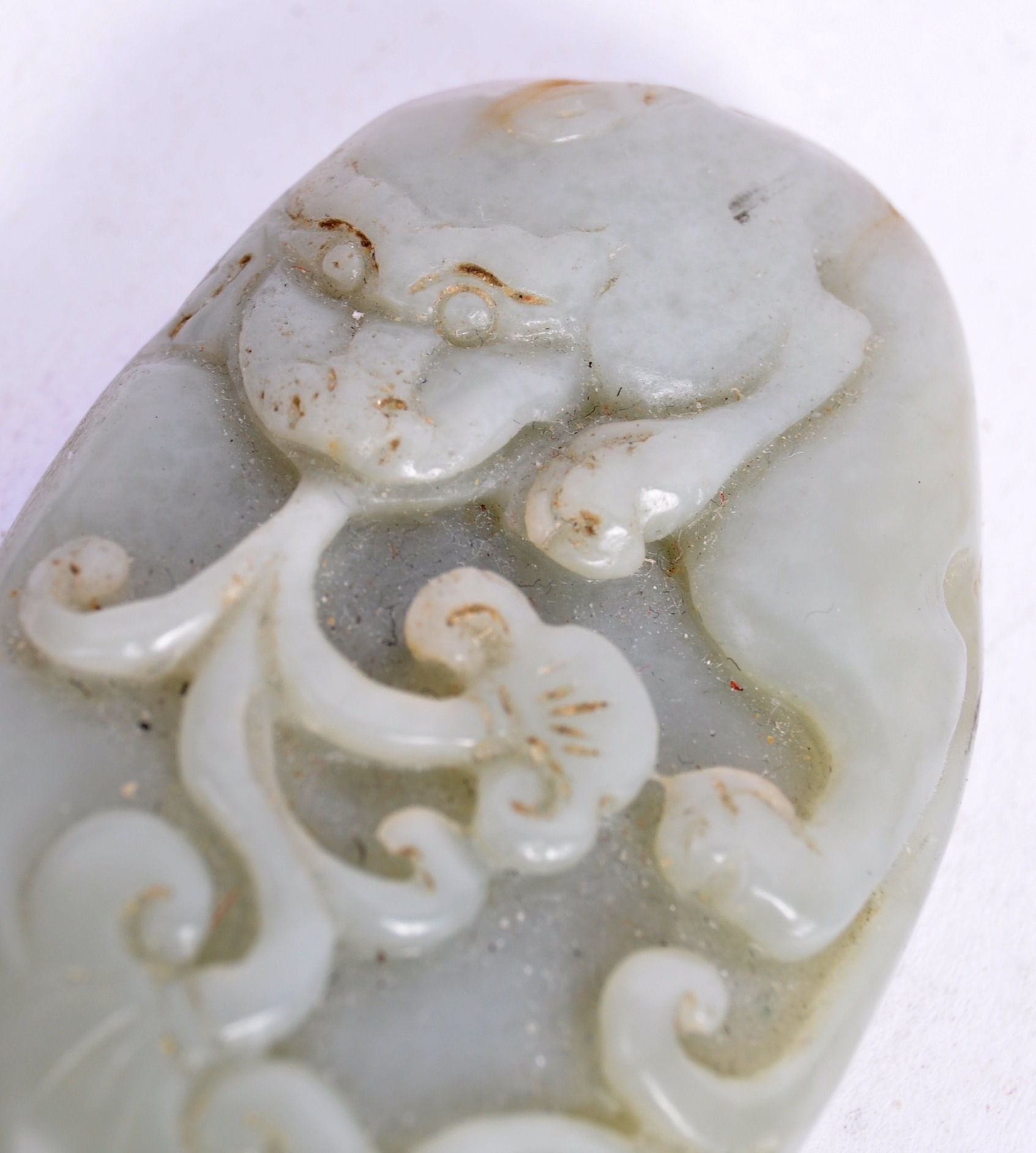 19TH CENTURY CARVED JADE TOGGLE WITH DRAGON DECORATION - Image 3 of 4