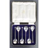 CASED SET OF ELKINGTON HALLMARKED SILVER COFFEE OR TEA SPOONS.