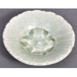 18TH CENTURY CHINESE CELADON ANTIQUE SHALLOW DISH