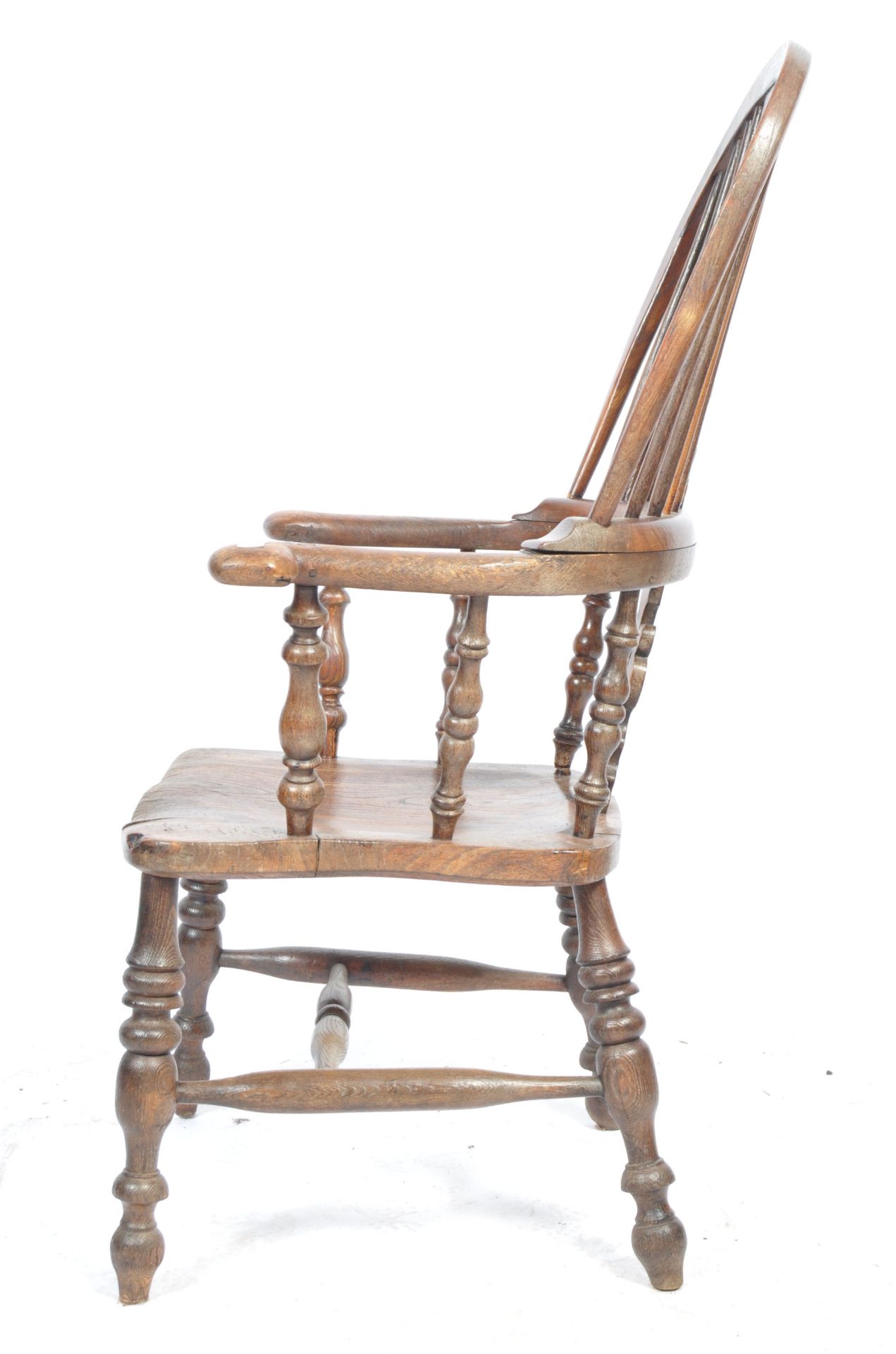19TH CENTURY ENGLISH ANTIQUE YEW WOOD WINDSOR CARVER CHAIR - Image 3 of 6