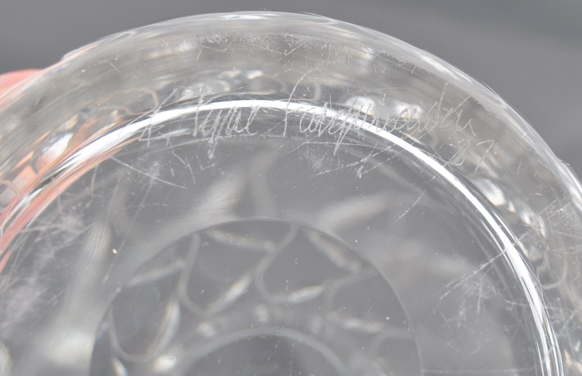 LEAF PATTERN GLASS VASE BY C. FARQUHARSON FOR JOHN - Image 5 of 5